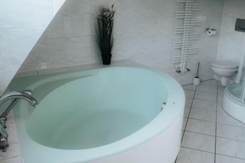 Lieblingsapartment No.12 Fuer Bis Zu 6 Gaeste Rostock Luaran gambar